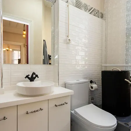 Classy Duplex W Balcony Near Golden Horn