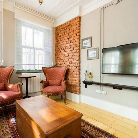 Classy Duplex W Balcony Near Golden Horn * Estambul